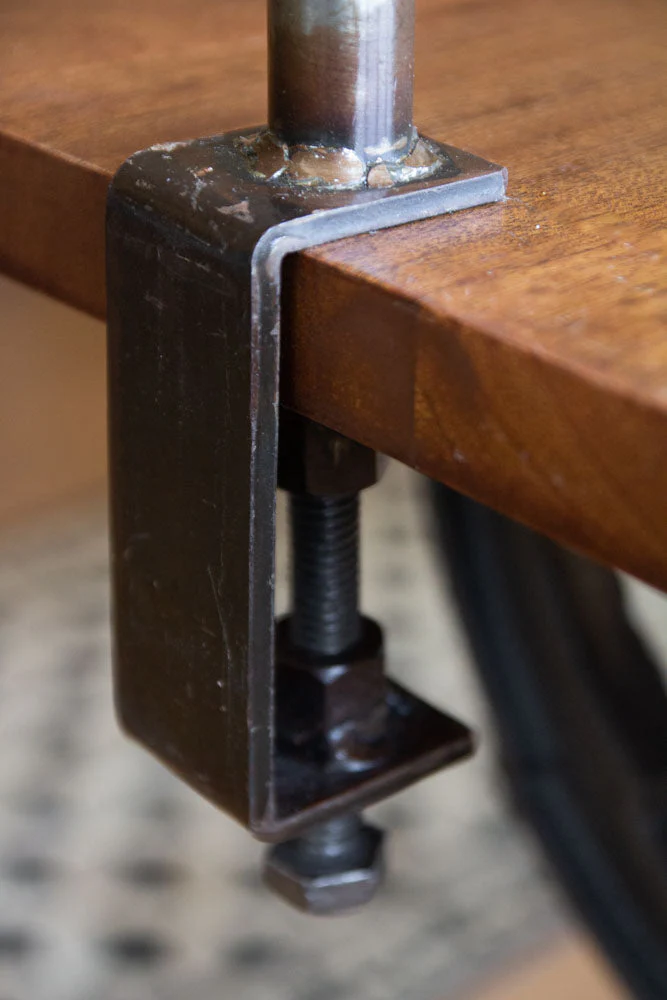 Adjustable Clamp-On Table Stand For Hanging Decorations - Image 3
