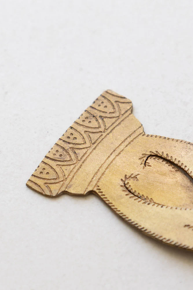 Antiqued-Effect Bookmark Hand - Image 5